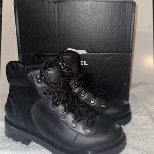 Sorel Black Lace Up Leather Boots with Durable Construction